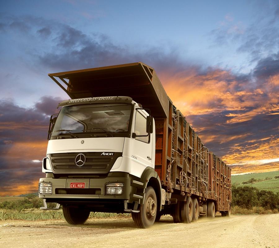  Mercedes-Benz Axor 2831 6x4 2005 года  (BR) (фото 1 из 1)